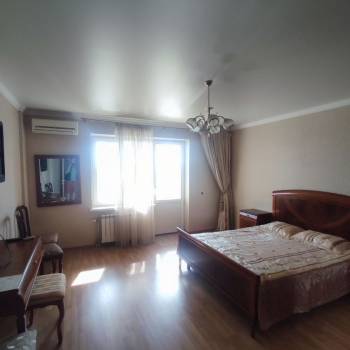 Сдается 2-х комнатная квартира, 92 м²