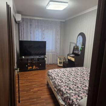 Сдается 2-х комнатная квартира, 65 м²