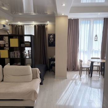Продается 1-комнатная квартира, 37 м²