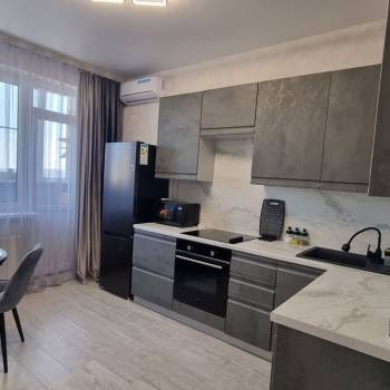 Продается 1-комнатная квартира, 37,8 м²
