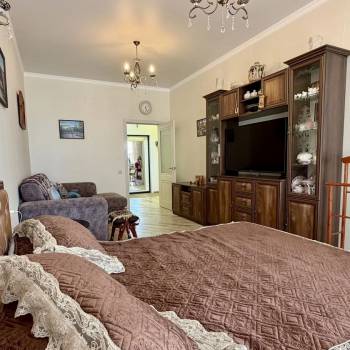 Продается 1-комнатная квартира, 49,1 м²