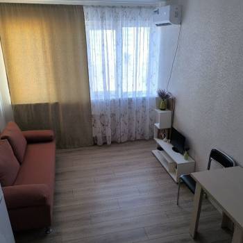 Продается 1-комнатная квартира, 44 м²
