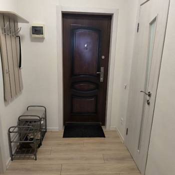 Продается 1-комнатная квартира, 44 м²