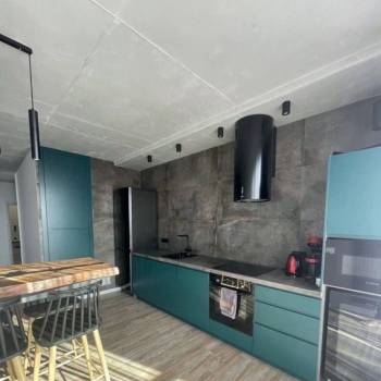 Сдается 2-х комнатная квартира, 72 м²
