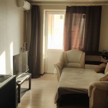 Продается 1-комнатная квартира, 35 м²