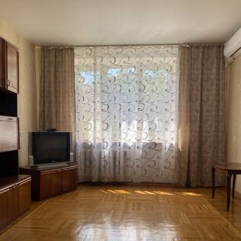 Сдается 1-комнатная квартира, 41 м²