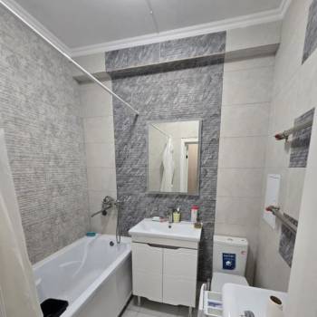 Сдается 1-комнатная квартира, 42 м²