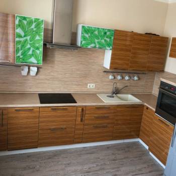 Сдается 2-х комнатная квартира, 75 м²
