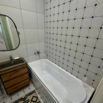 Сдается 2-х комнатная квартира, 64 м²