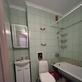 Продается 1-комнатная квартира, 37 м²