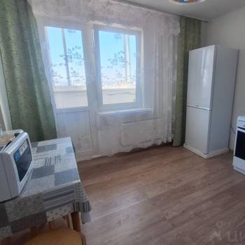 Сдается 1-комнатная квартира, 40 м²