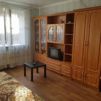 Сдается 1-комнатная квартира, 38 м²