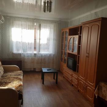 Сдается 1-комнатная квартира, 38 м²