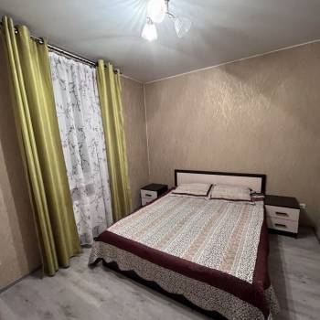 Сдается 2-х комнатная квартира, 42 м²