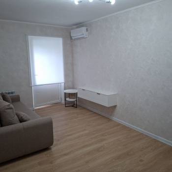 Продается 1-комнатная квартира, 30 м²