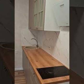 Продается 1-комнатная квартира, 30 м²