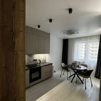 Продается 2-х комнатная квартира, 57 м²