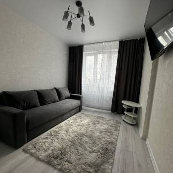 Сдается 1-комнатная квартира, 46 м²