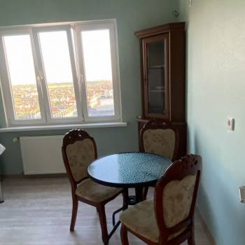 Продается 1-комнатная квартира, 42,24 м²