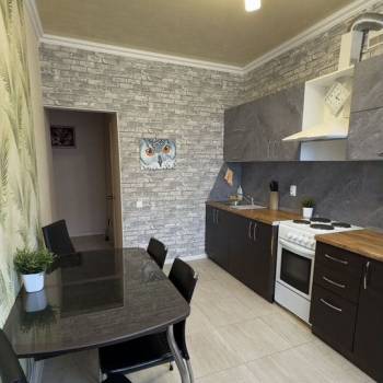 Сдается 1-комнатная квартира, 37 м²