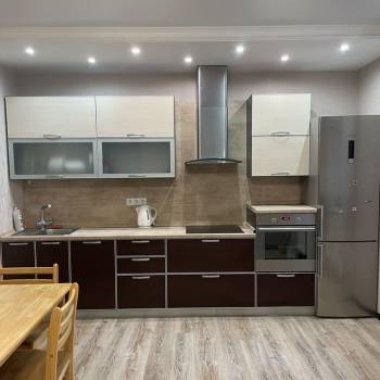 Сдается 2-х комнатная квартира, 65 м²