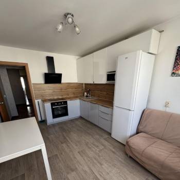 Сдается 2-х комнатная квартира, 58 м²