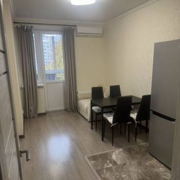 Сдается 1-комнатная квартира, 48 м²
