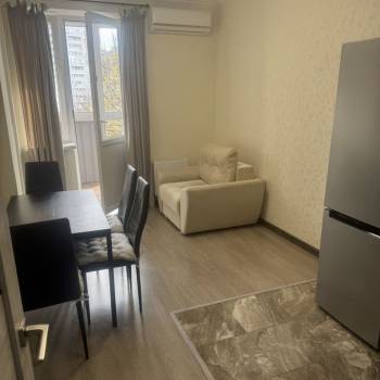 Сдается 1-комнатная квартира, 48 м²