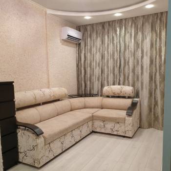 Сдается 1-комнатная квартира, 42 м²
