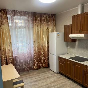 Сдается 1-комнатная квартира, 37,3 м²