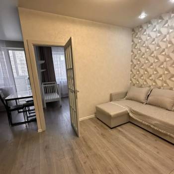 Сдается 1-комнатная квартира, 40 м²