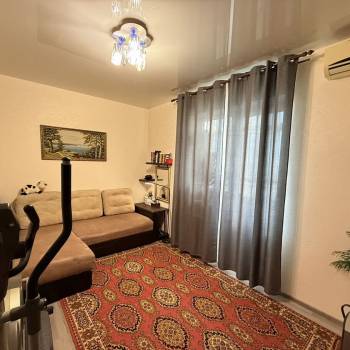 Продается 2-х комнатная квартира, 42 м²