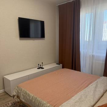 Сдается 1-комнатная квартира, 42 м²