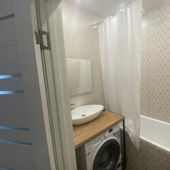 Сдается 1-комнатная квартира, 37 м²