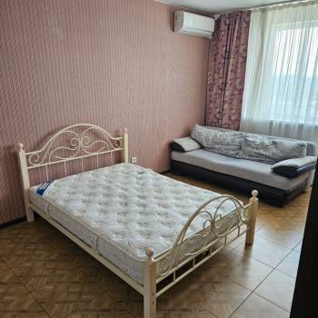 Сдается 1-комнатная квартира, 45 м²