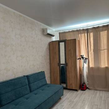 Продается 1-комнатная квартира, 43 м²