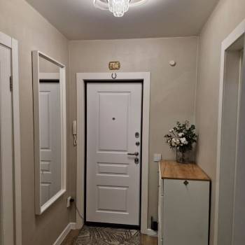 Продается 1-комнатная квартира, 50 м²