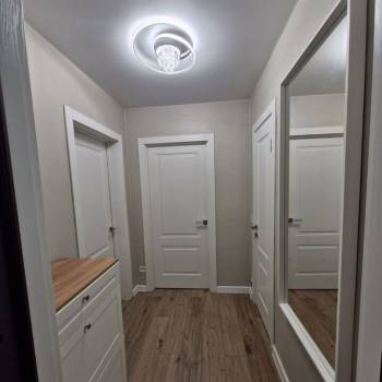 Продается 1-комнатная квартира, 50 м²