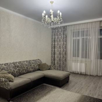Сдается 2-х комнатная квартира, 75 м²