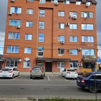 Сдается 1-комнатная квартира, 46 м²