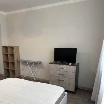 Сдается 1-комнатная квартира, 43 м²