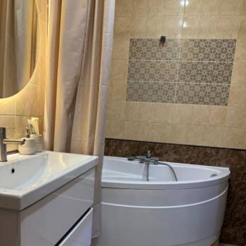Сдается 1-комнатная квартира, 43 м²
