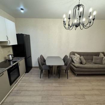 Сдается 1-комнатная квартира, 42 м²