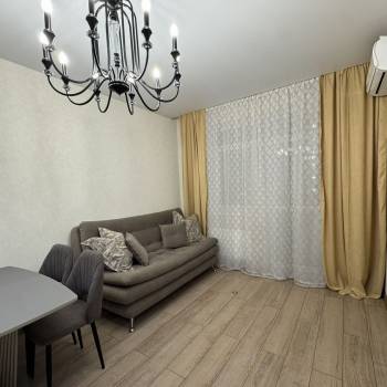 Сдается 1-комнатная квартира, 42 м²