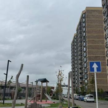 Сдается 2-х комнатная квартира, 79 м²