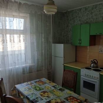 Продается 1-комнатная квартира, 43 м²