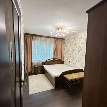 Сдается 2-х комнатная квартира, 70 м²