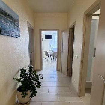 Продается 1-комнатная квартира, 50,4 м²