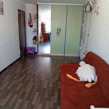 Продается 1-комнатная квартира, 50,7 м²