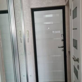 Продается 1-комнатная квартира, 42 м²